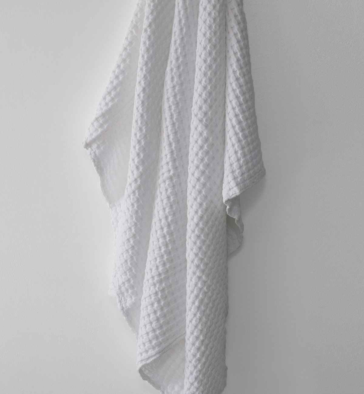 Large Organic Cotton blanket with embossed effect Paros Kadolis