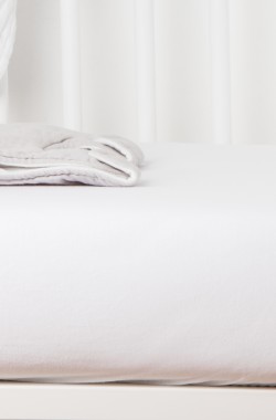Drap housse en Coton Bio pour matelas bébé (lot de 2)