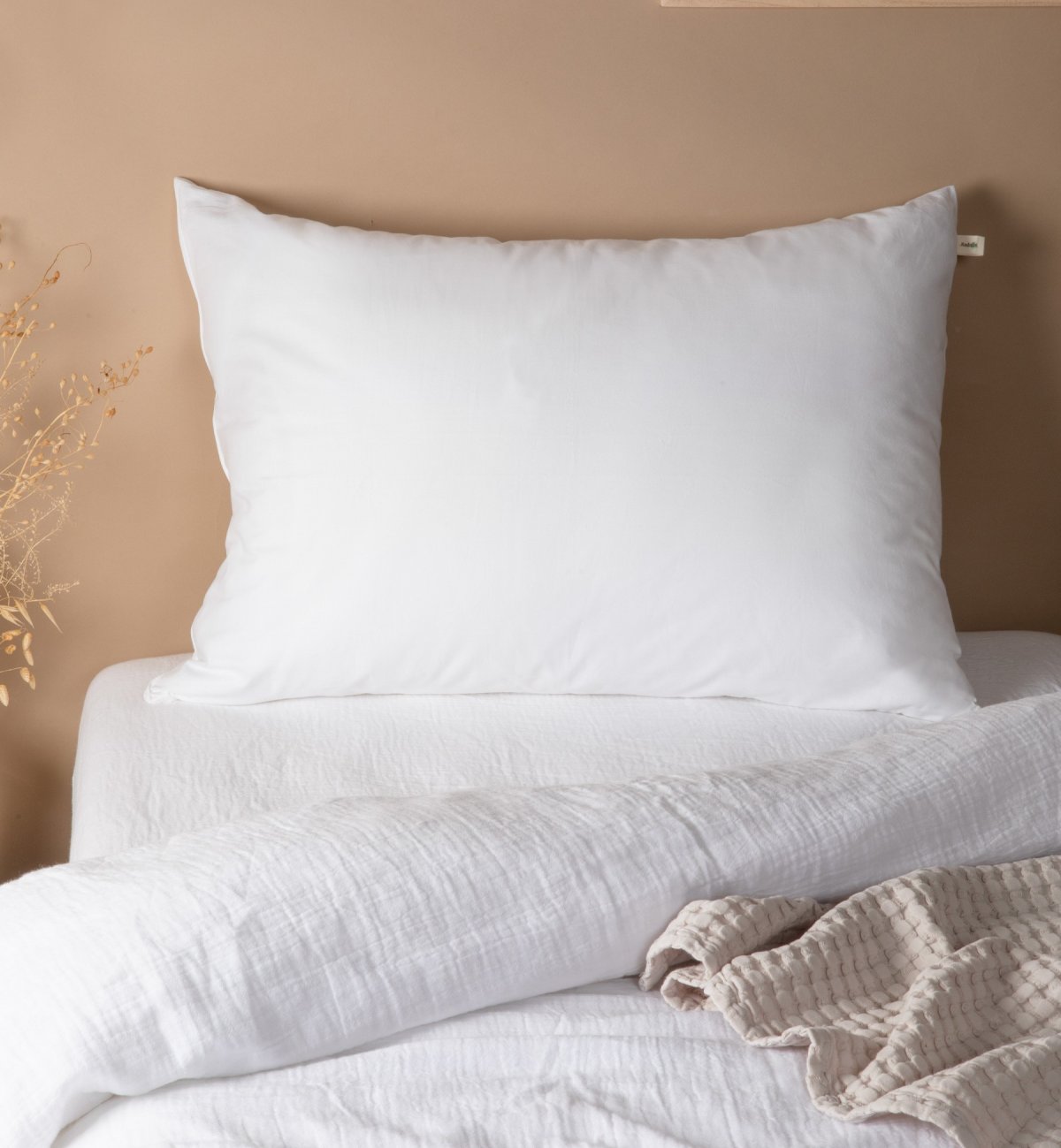 Pillow with Organic Cotton cover Kadolis