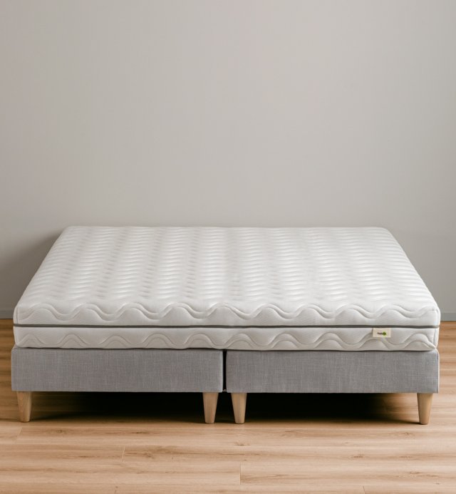 Sommier tapissier - adulte et enfant - scandinave -base bois et tissu 3D