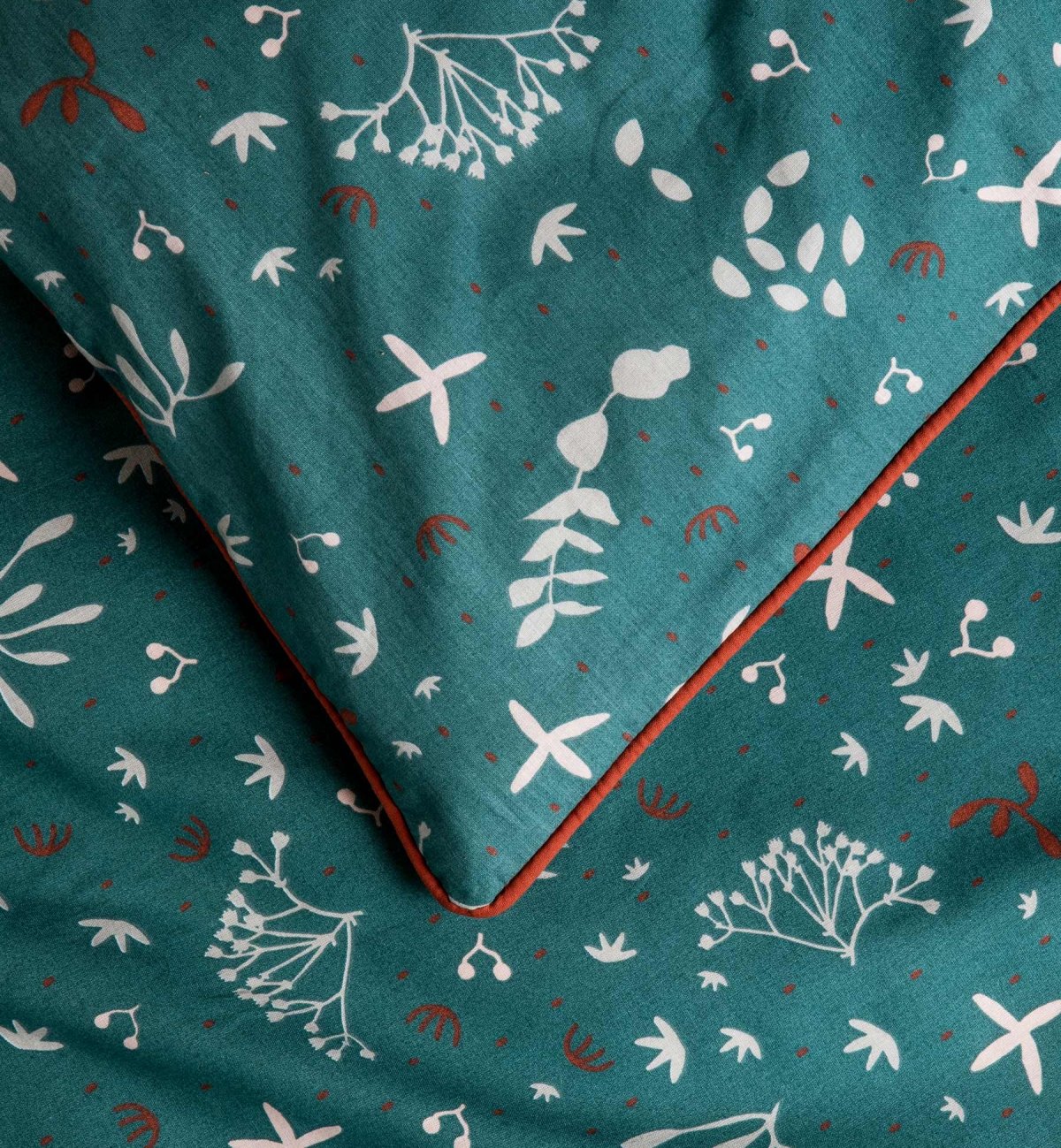 Bettdeckenbezug aus Bio-Baumwolle für ein Einzelbett mit Ikebana-Motiven