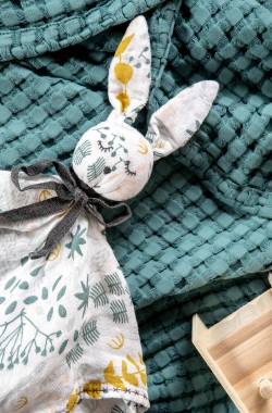 Doudou langes- Coton Bio-  Robin le lapin Motif Yukari