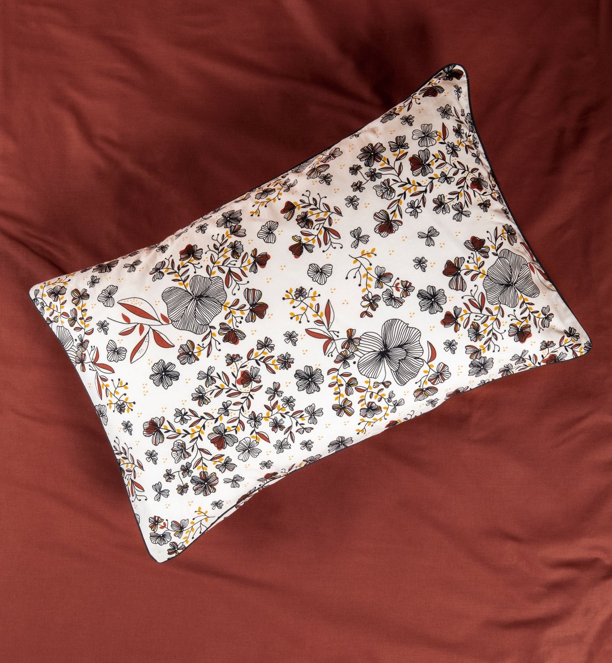 Organic Cotton pillowcase with Ikebana pattern