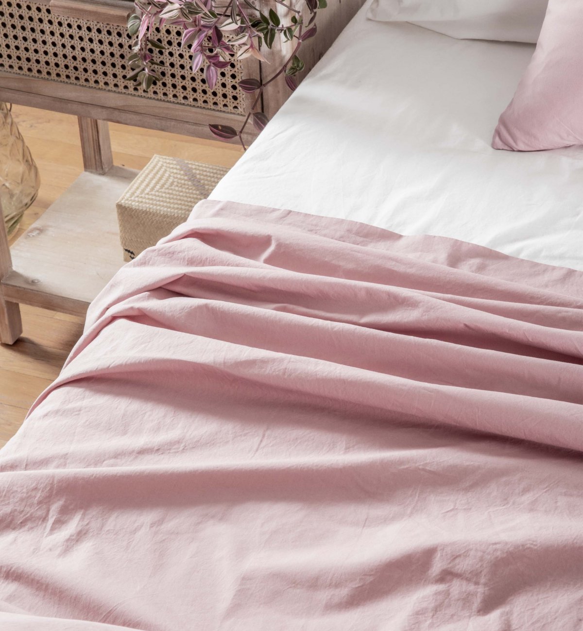 Adult flat sheet in washed Organic Cotton percale