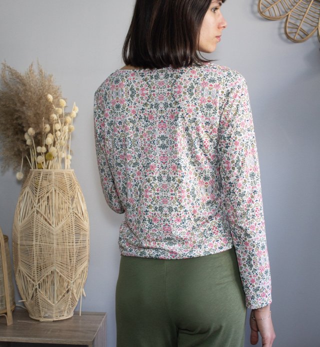 Women's long sleeve pajama top made of Organic Cotton and TENCEL™.
