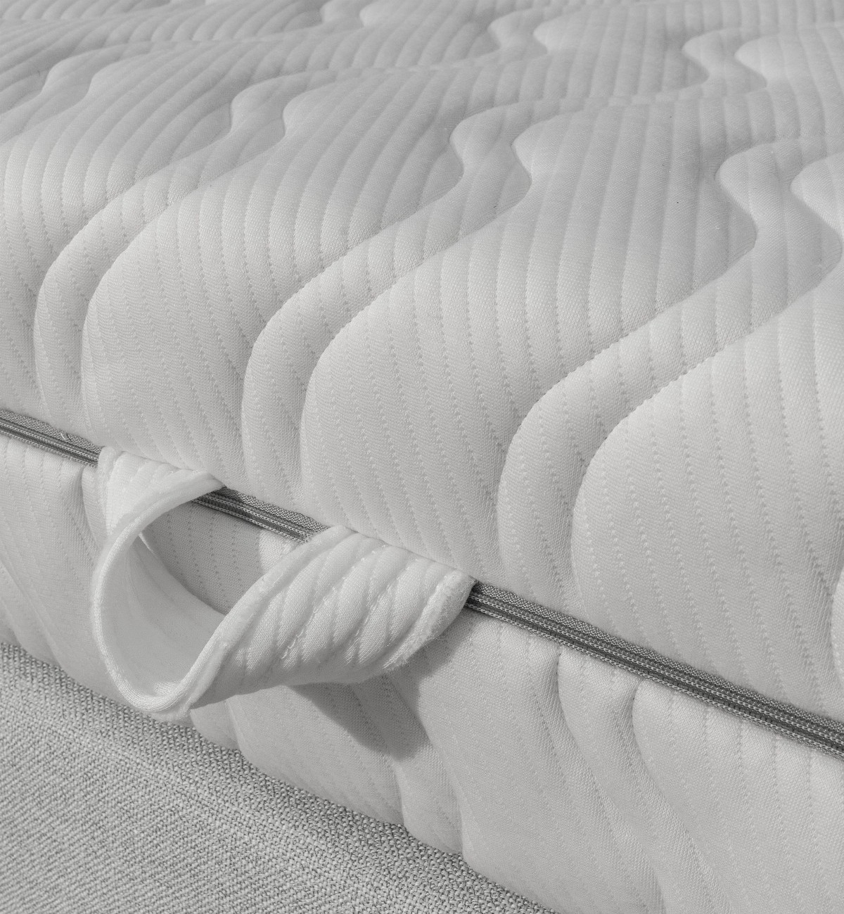 Adult cocolatex mattress with air-conditioning cover in  TENCEL™ Kadolis