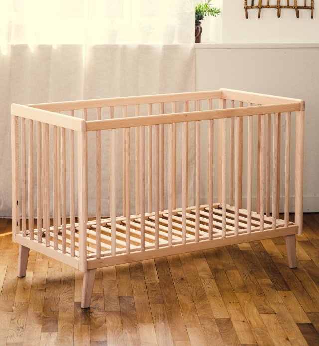 Babybett mit Gitterstäben 60x120cm aus Massivholz hergestellt in Spanien