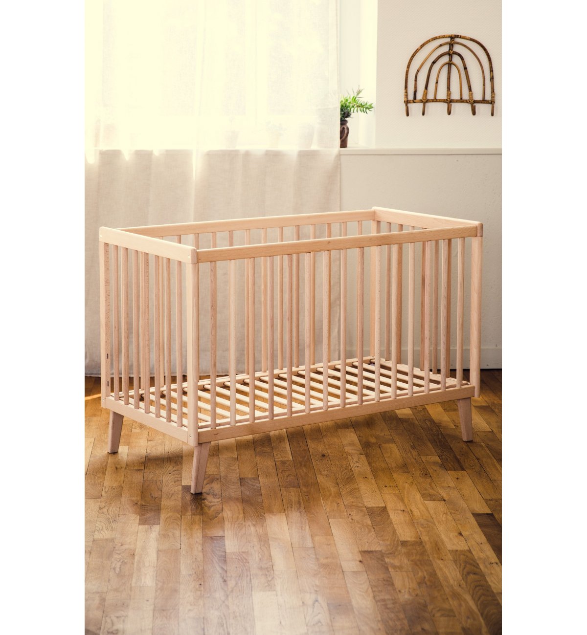 Solid wood crib made in Spain