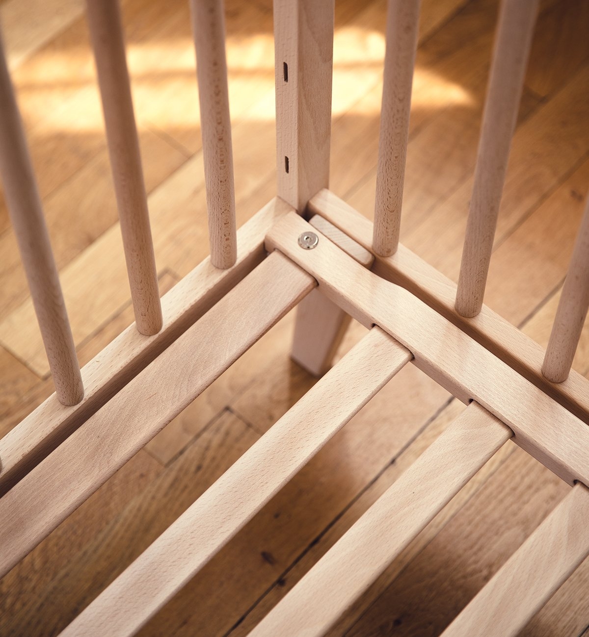 Lettino per bambini in legno massiccio prodotto in Spagna