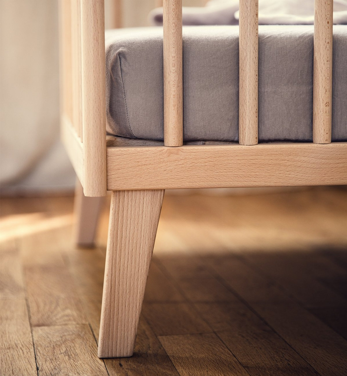 Lettino per bambini in legno massiccio prodotto in Spagna