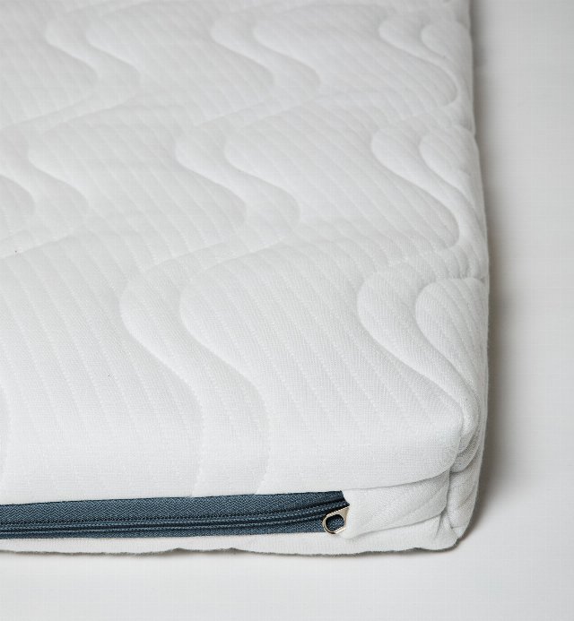 Travel mattress 60x120cm COCOLATEX® rolled for baby, a natural nomad mattress