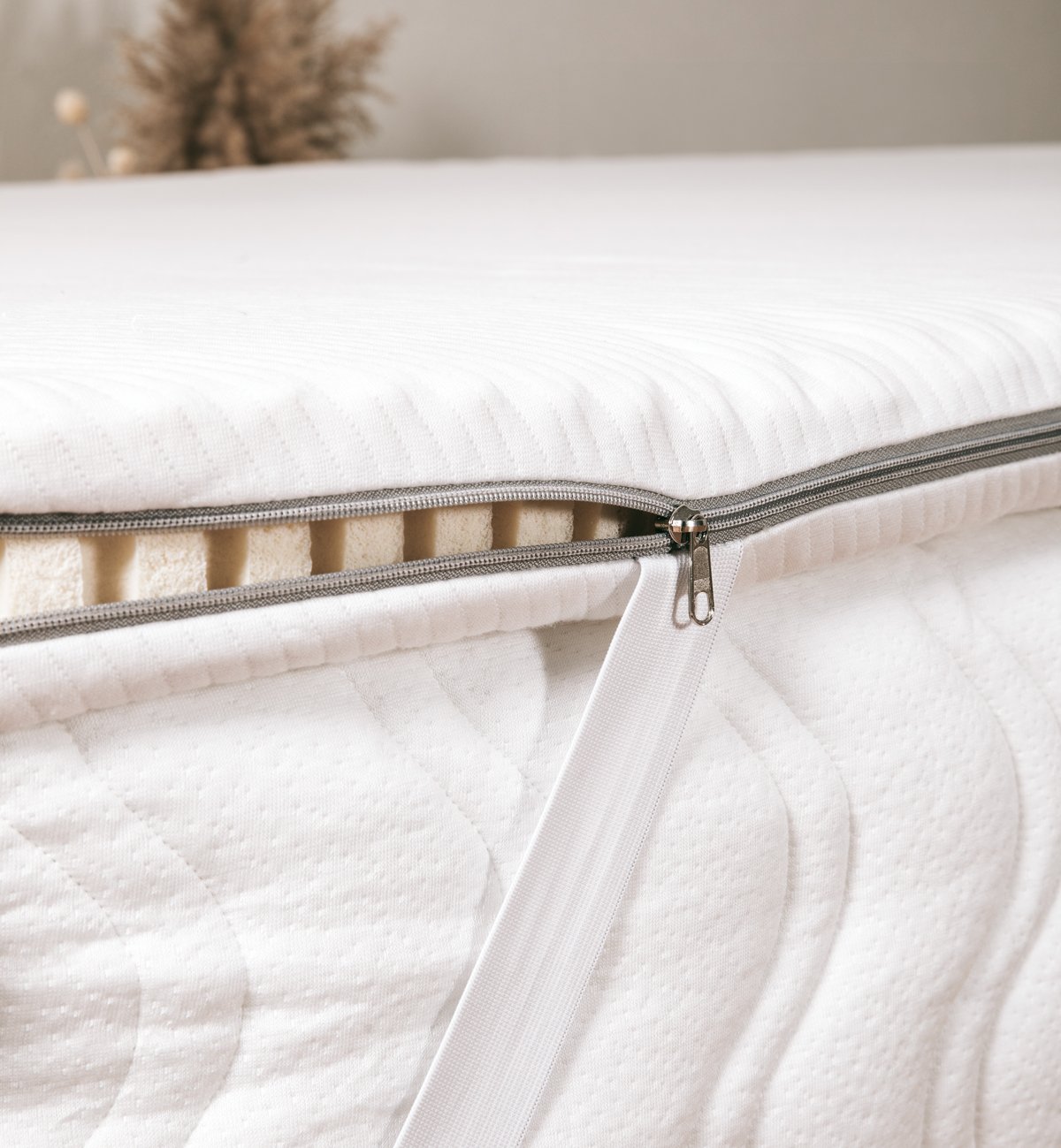 Capa de colchão em látex natural para camas de casal, uma solução ideal para aumentar o conforto do seu colchão
