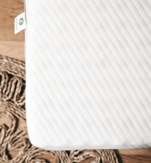 Natural latex mattress topper for double beds, the ideal solution for boosting the comfort of your mattress