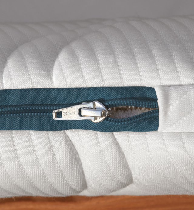 COCOLATEX®" bassinet mattress 76x30 cm with removable covers