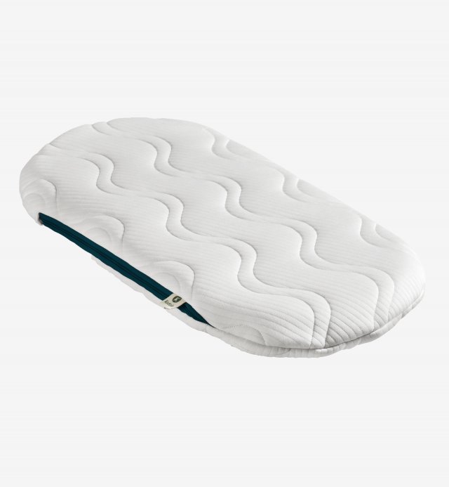 COCOLATEX®" bassinet mattress 76x30 cm with removable covers