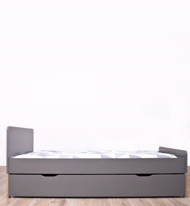 Cama de madera 90x200cm para niños colección Calvi