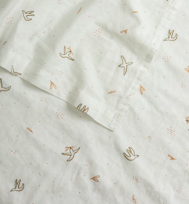 Drap plat enfant ecru à motif oiseaux l'Envolée- Coton bio - 180x290 cm