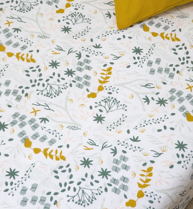 Spannbetttuch für Babybett mit Yukari-Motiven aus Bio-Baumwolle