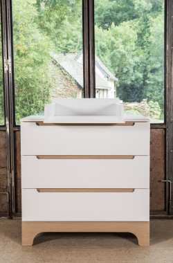 Calvi Kadolis removable changing table