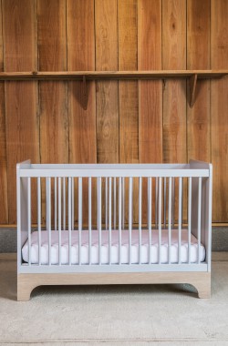 Cama de bebé em madeira Calvi 60x120 cm Kadolis