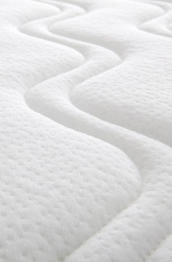 Padded adult mattress cover with Aloe Vera Kadolis