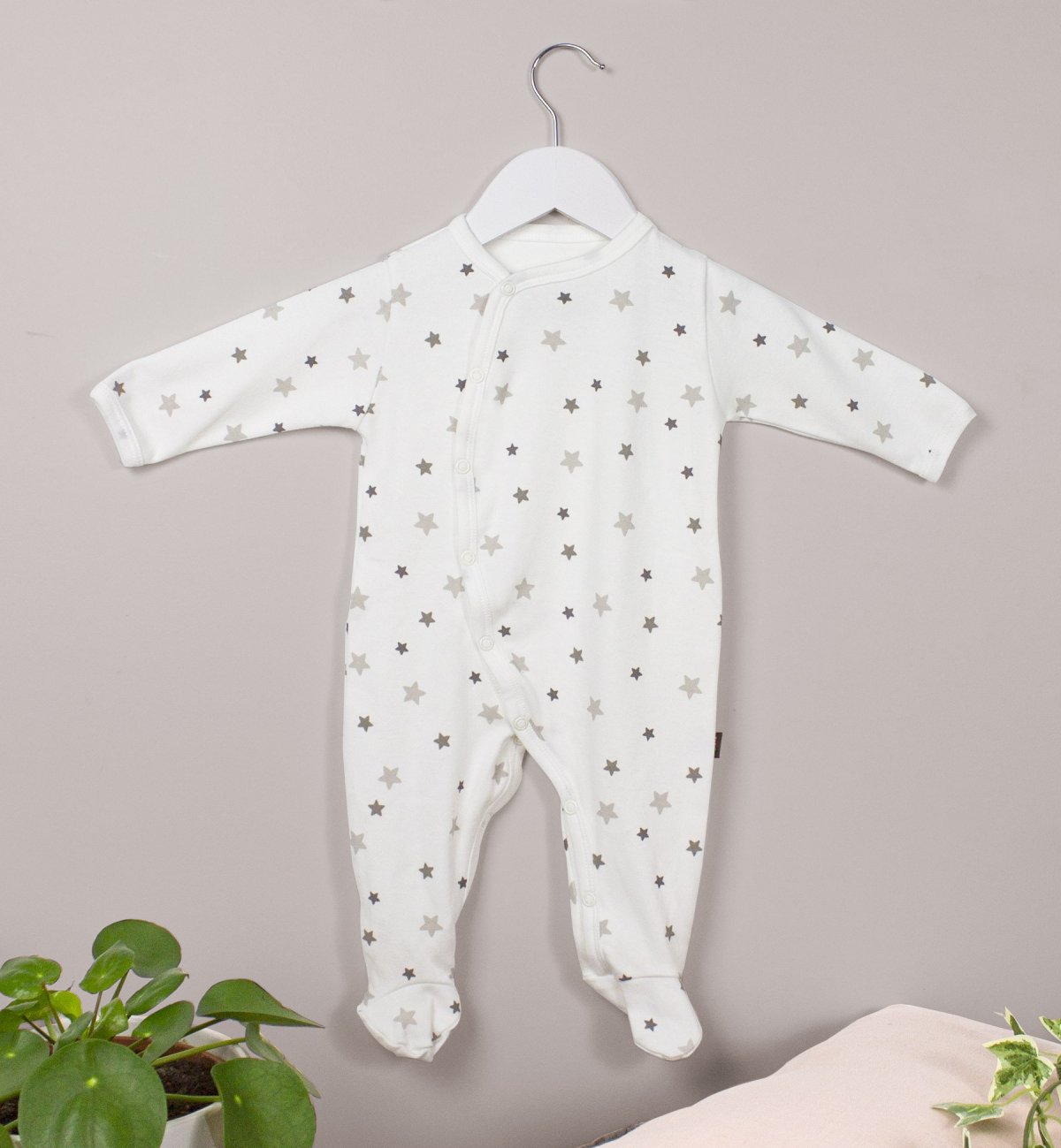 Summer baby pyjamas in Organic Cotton jersey with star patterns Kadolis