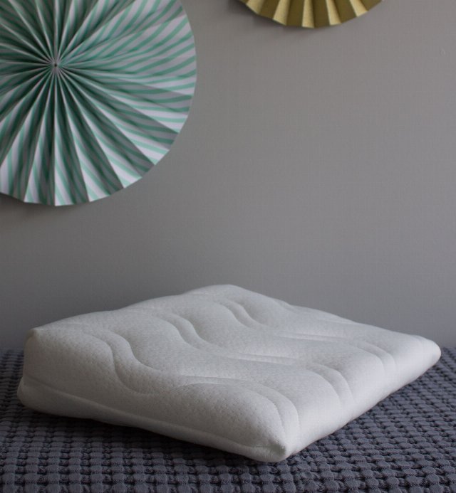 Anti-Regurgitation-Babydecke für Wiege und Stubenwagen mit Aloe Vera-Bezug