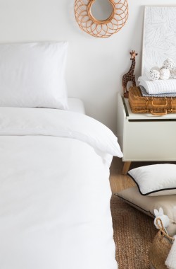 Funda nórdica lisa de algodón orgánico para una cama individual