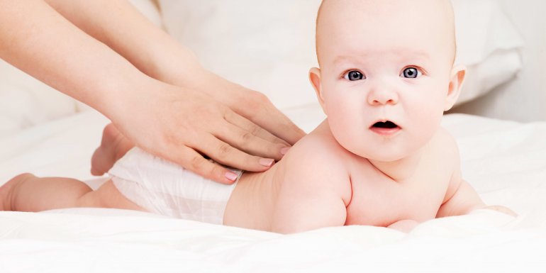 Practica el masaje para dormir al bebé Kadolis