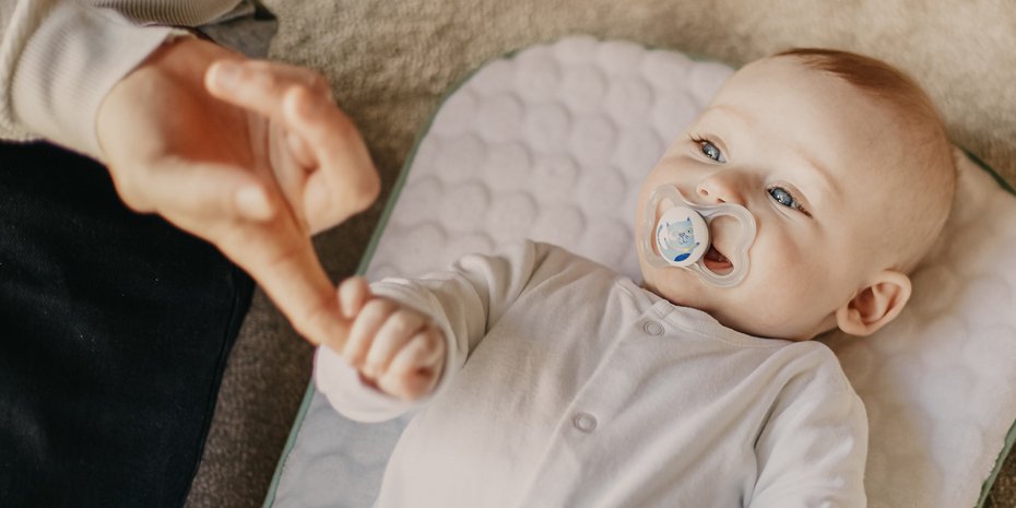 Does the pacifier improve baby's sleep? Kadolis