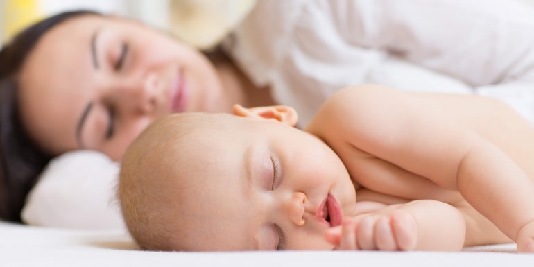 Co-sleeping yes, but in safety Kadolis