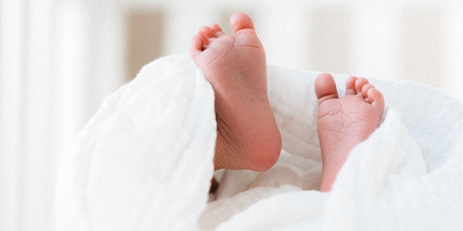 Wickeln zur Beruhigung des Babys? Kadolis